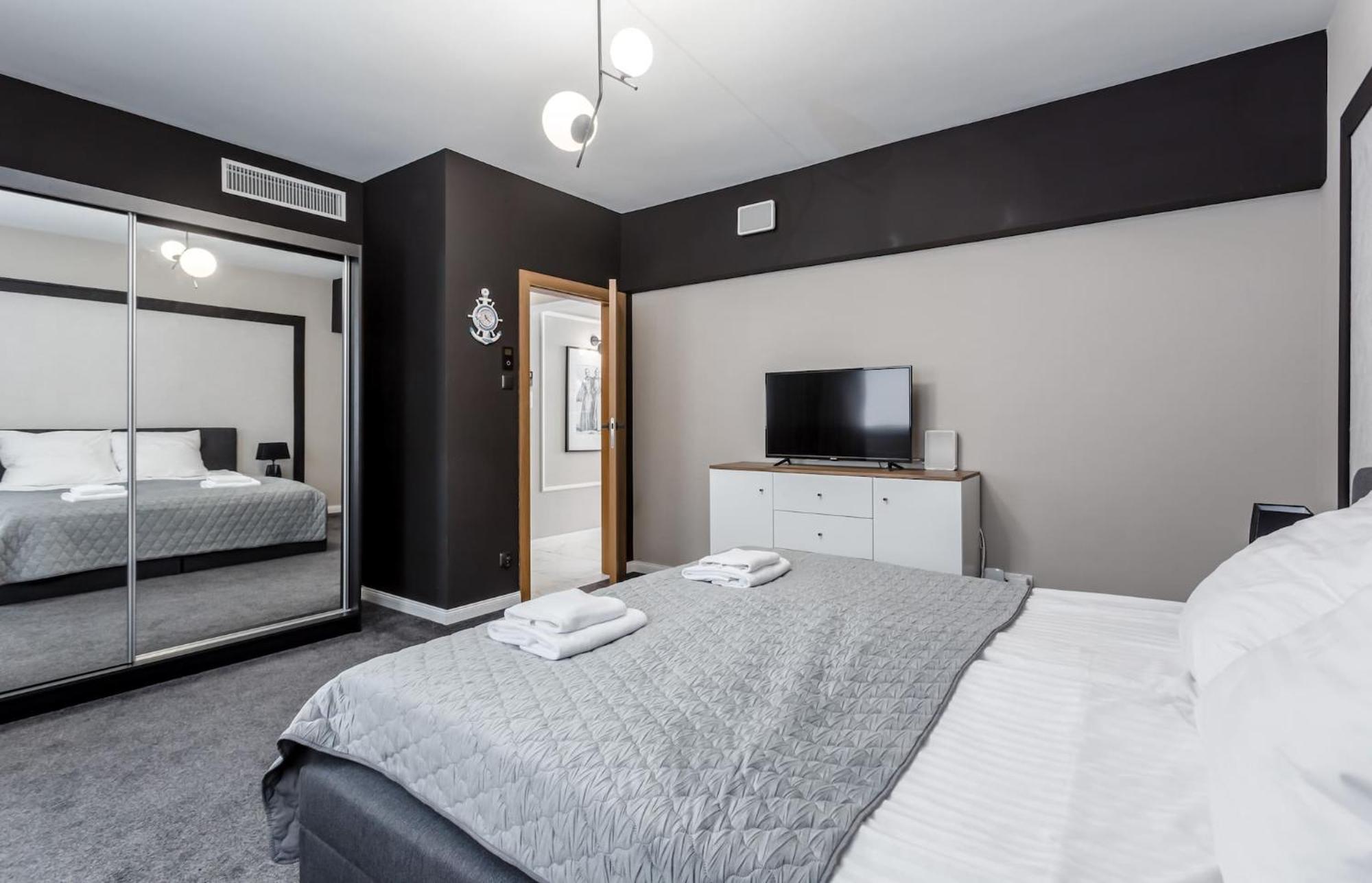 Deo Plaza - Apartamenty Old Town By Rent Like Home Гданськ Екстер'єр фото